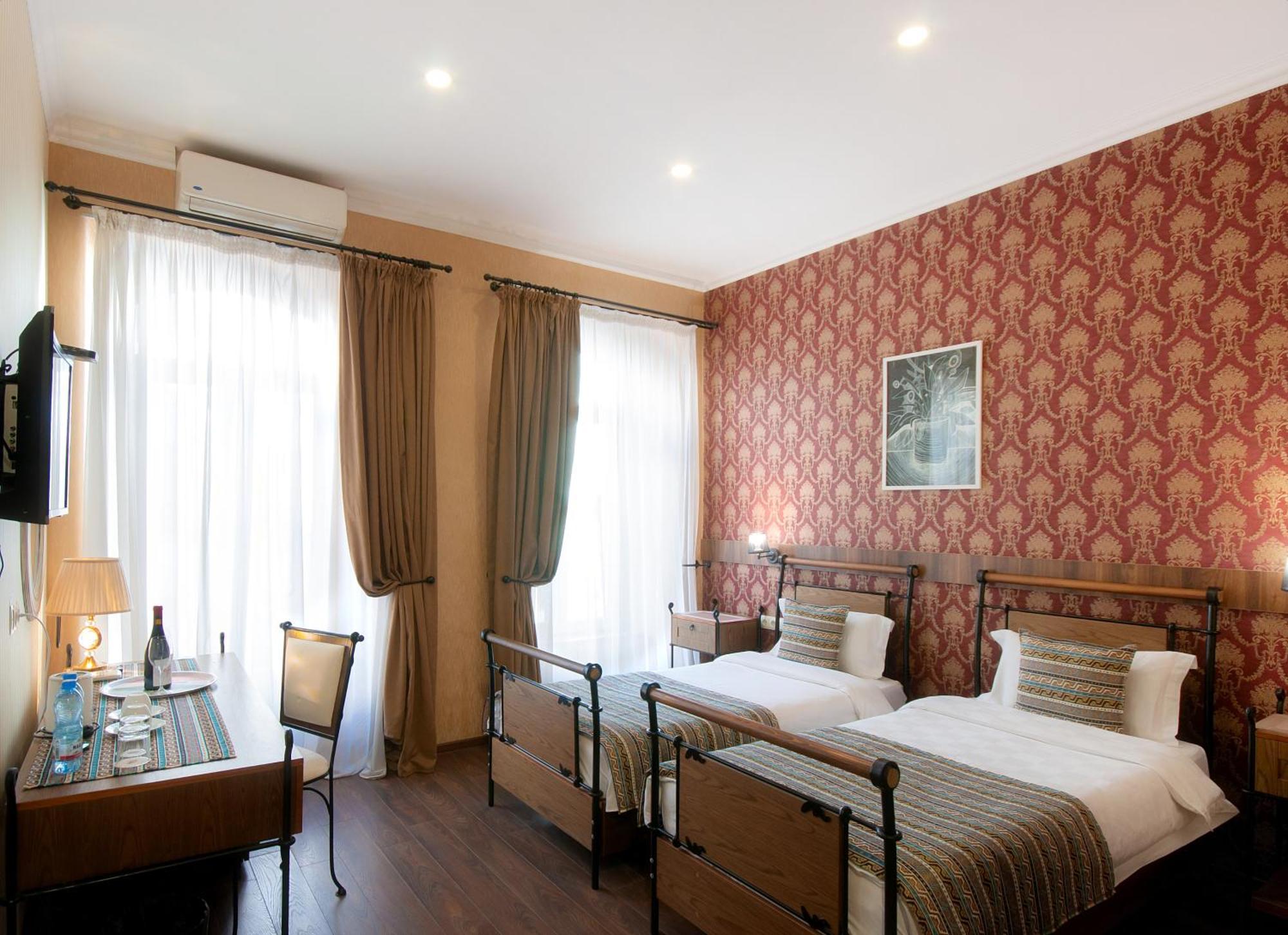 Wine Story Hotel & Club Тбилиси Екстериор снимка